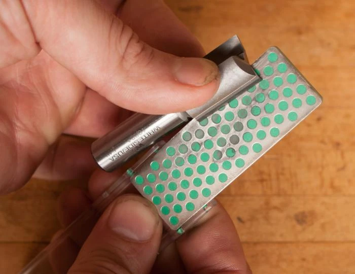 DMT Mini-Sharp Diamond Key-Chain Sharpener - Image 4